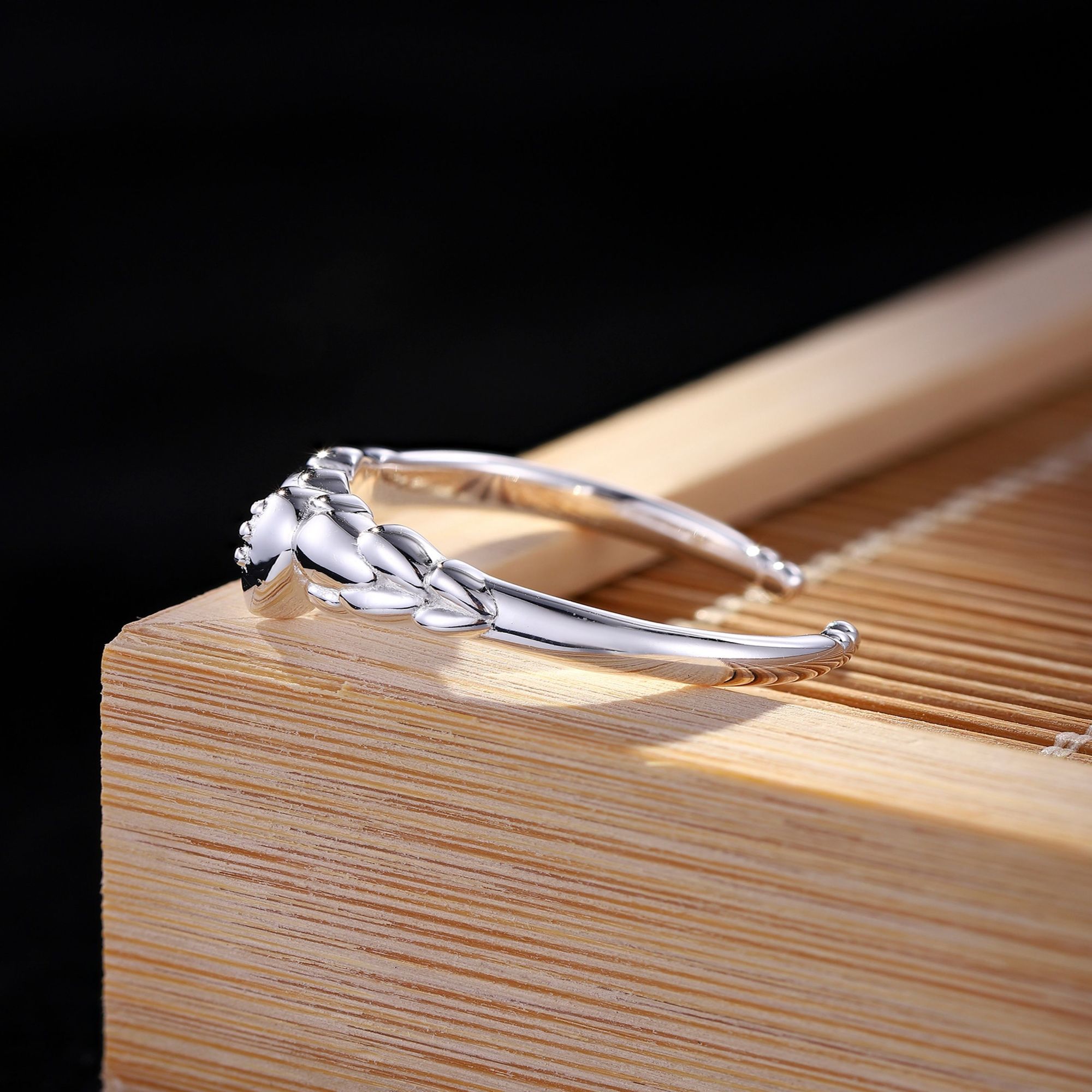 Mirror Lotus Ring Gift Box
